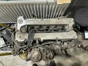 Motor Mercedes 107 W107 C107 R107 2.8 280