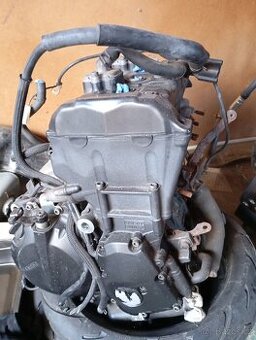 Motor Yamaha fz6 s2 - 1