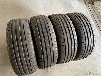 prodám letní pneumatiky 235/60/18 Nokian celá sada