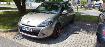 Prodám Renault Clio najeto 67 tis, jako nový - 1