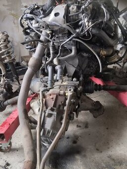 Motor Audi A6C5 2,5tdi 110kw