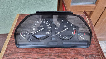 tacho/budíky na BMW E34