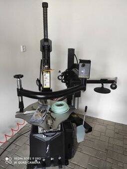prodám zcela nové - nepoužité kompletní vybavení pneuservisu
