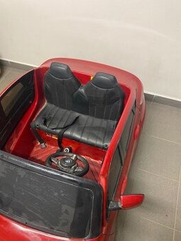 Elektrické auto