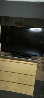 Obyčejná televize Samsung 102 cm