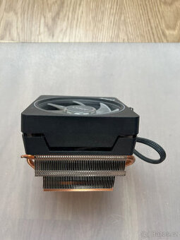 Ryzen 7 3700x včetně chladiče wraith prism cooler