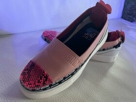 LUXUSNÍ BALERÍNY LOVE MOSCHINO VEL.39 N.O.V.É.