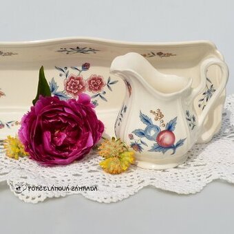 Wedgwood Elegantní sada - podnos + džbánek