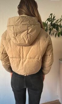 Bunda s visačkou XS/S Zara