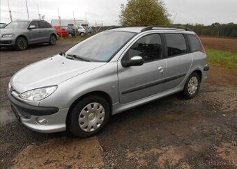 Peugeot 206 1,6 80 kW Digiklima Historie benzín