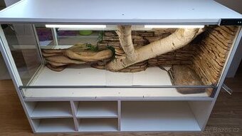 Plně vybavené terarium 124x85x45 cm (d-h-v)