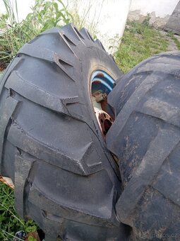 Nesený koš do ramen hydrauliky