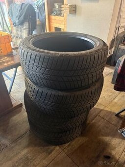 Kola Barum 235/45 r18 zimní sada