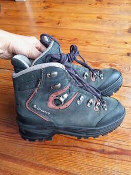 Trekingové boty Lowa 37 a 1/2