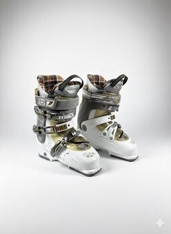 Dámské Lyžařské Boty - vel. 23,5