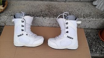 Snowboardové boty Thirtytwo 24cm