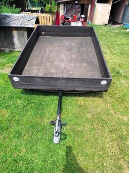 Přívěsný vozík bez TP