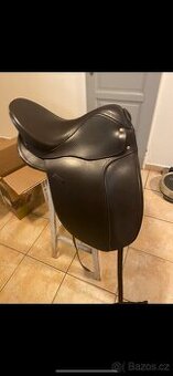 Drezůrní bezkostrové sedlo hnědé