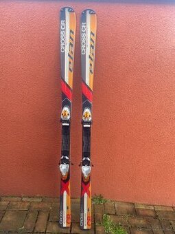 Carvingové lyže 168 cm