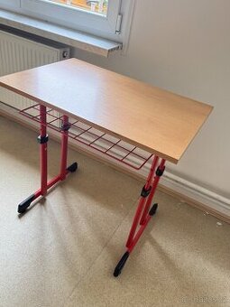 Školní stoly + židle - zánovní