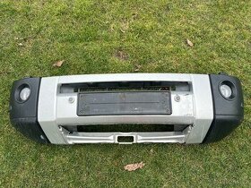 Přední nárazník Land Rover Discovery 3 stříbrný