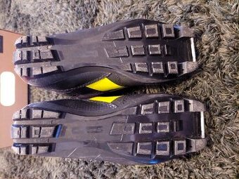 Detske bezkarske boty Fisher vel. 35