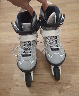 Kolečkové brusle Decathlon – rostoucí, vel. 32-35