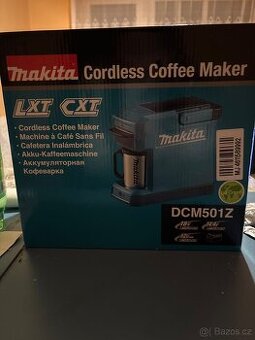 Kávovar makita
