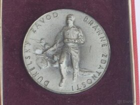 Prodám stříbrnou medaili za 2. místo