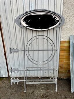 Kovaný reklamní poutač