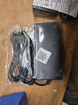 Nabiječka LI-ION baterií 24V (29.4V) 2A