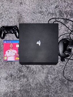 Ps4 playstation pro + hra + ovladač + stojan na ovladače