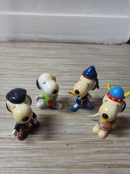 Hračky staré Snoopy / 1999/
