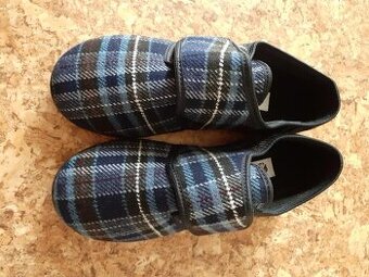 Pánské bačkory na suchý zip, zateplené, vel. 42