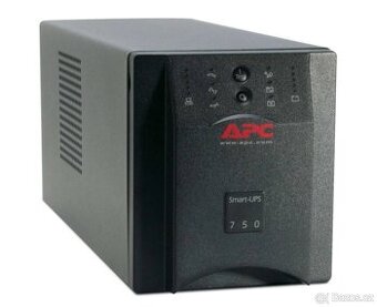 Záložní zdroj UPS od APC Smart-UPS 750VA