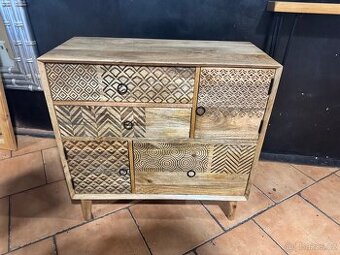 NOVÁ Krásná komoda z exotického dřeva