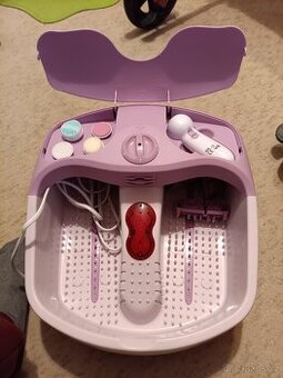 Masážní strojek na nohy
