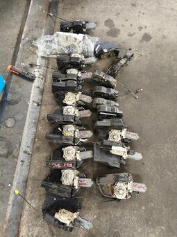 zámky softclose BMW E65 E66