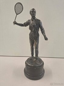Stříbrná socha tenisty - okolo roku 1900