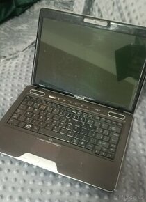 prodám Notebook Toshiba Sattelite U500-17F