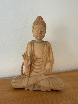 Dřevěná soška Buddhistická