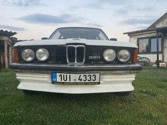 BMW 320 e21