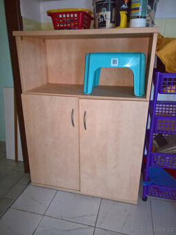 SKŘÍŇ 80 x 119 x 42