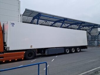MRAZÍRENSKÝ NÁVĚS SCHWARZMULLER / SOR RV 2021 + CARRIER
