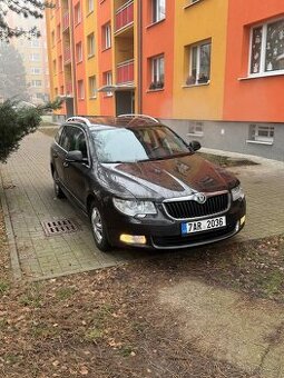 Škoda Superb 2.0 TDi 103 kw 2011