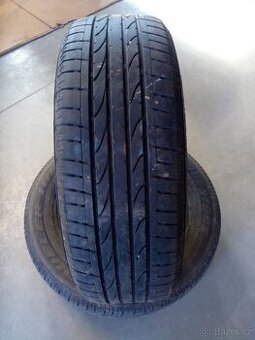 2 kusy letních pneu Bridgestone rozměr 215/65 R 17