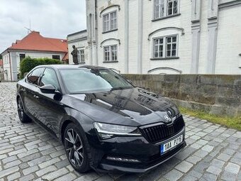 Škoda Superb 3 2.0 TDI 2023/11 DSG Sportline 1.maj.