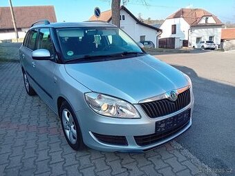 Škoda Fabia combi II  1.2 TSi Family 2011, po servisu