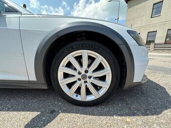 Originální komplety AUDI R19 (Audi A6)