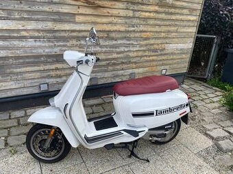 Lambretta V50 Special